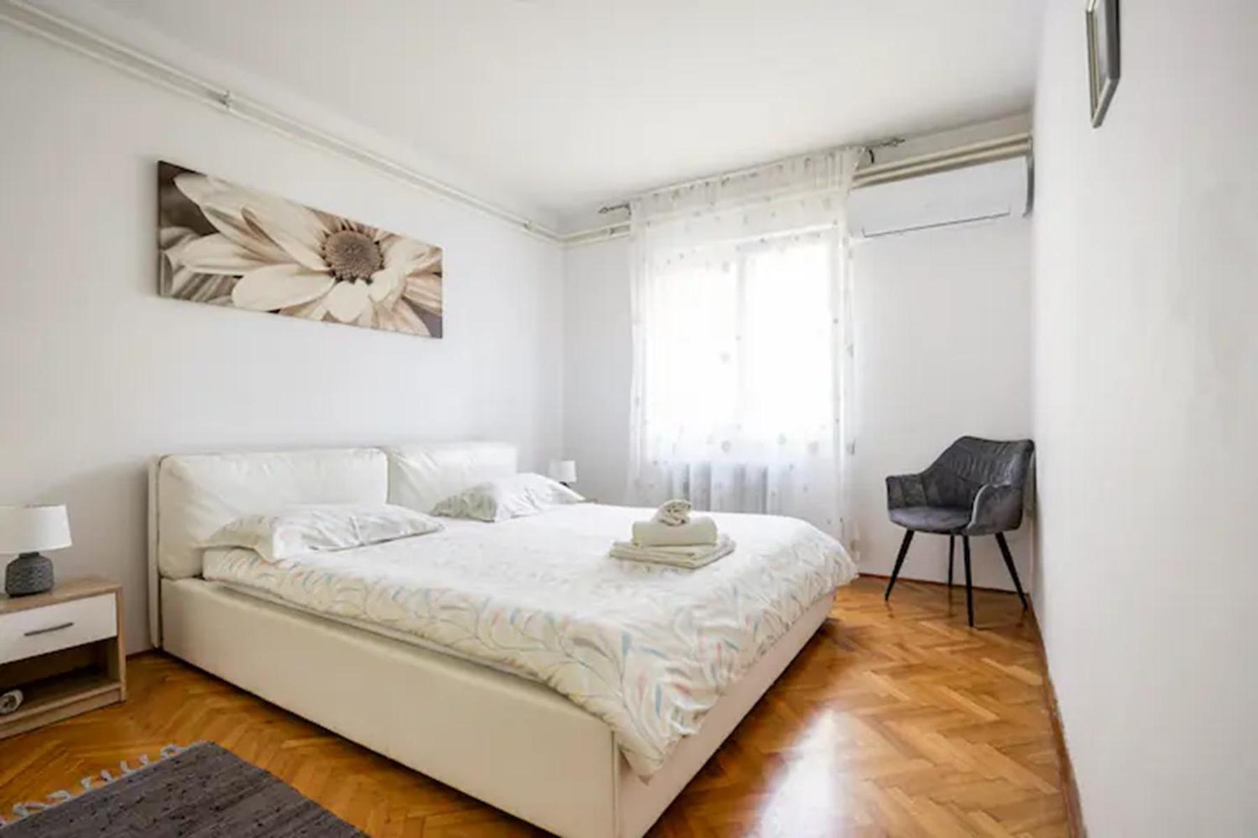 Apartment Tomas,,,spacious House With Private Parking,terrace,5g Internet,,,,, Zadar